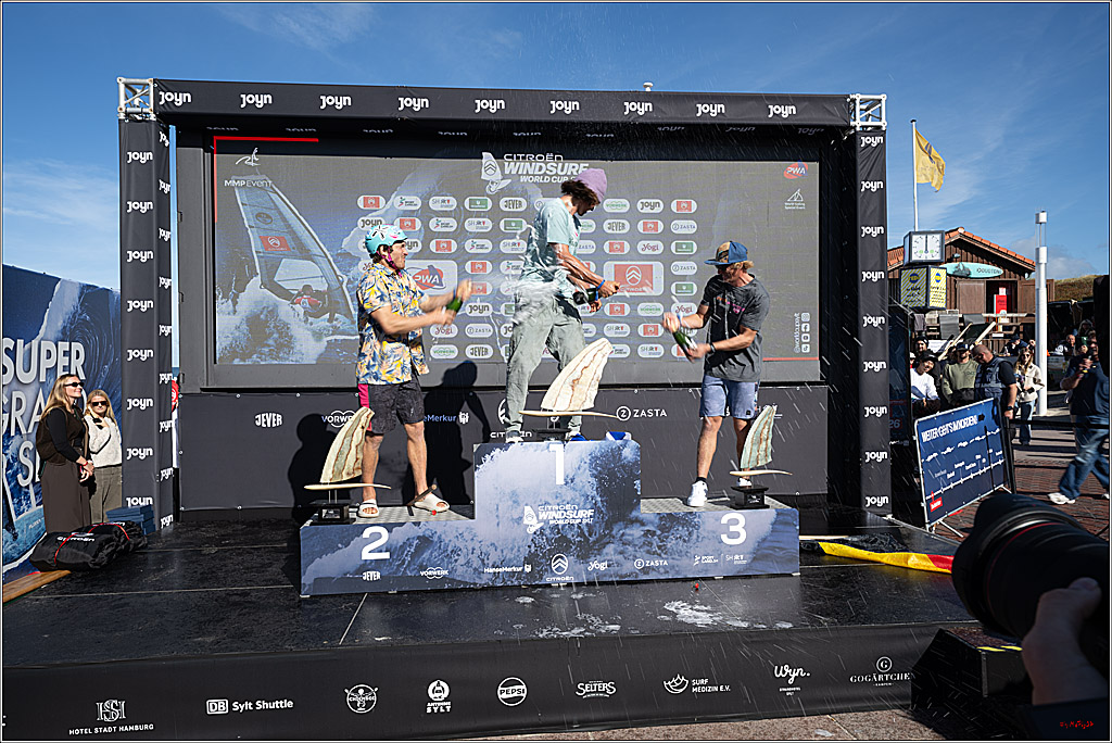 PWA - Citroen - World Windsurfing Tour Sylt 2026 - Tag 9 Siegerrehrungen Slalom Foil Men u. Freestyle Men; Sylt Westerland, 04.10.2026