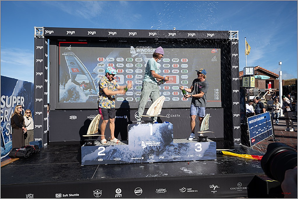 PWA - Citroen - World Windsurfing Tour Sylt 2026 - Tag 9 Siegerrehrungen Slalom Foil Men u. Freestyle Men; Sylt Westerland, 04.10.2026