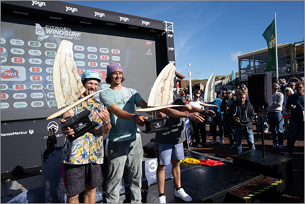 PWA - Citroen - World Windsurfing Tour Sylt 2026 - Tag 9 Siegerrehrungen Slalom Foil Men u. Freestyle Men; Sylt Westerland, 04.10.2026