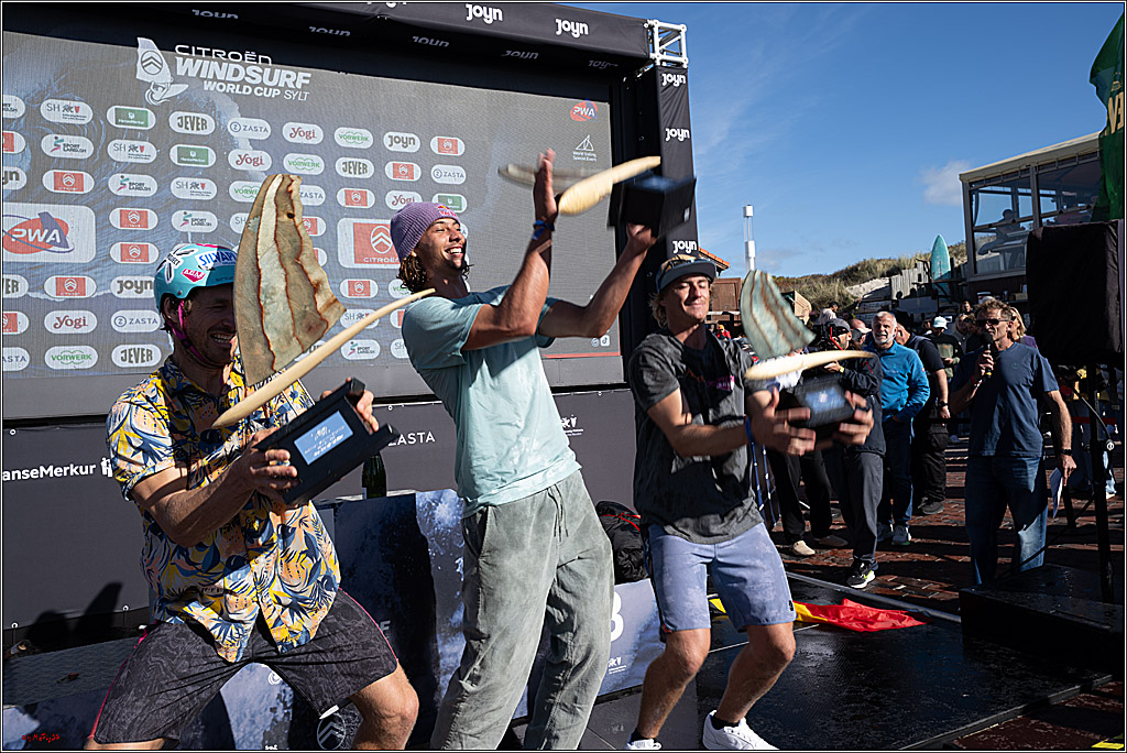 PWA - Citroen - World Windsurfing Tour Sylt 2026 - Tag 9 Siegerrehrungen Slalom Foil Men u. Freestyle Men; Sylt Westerland, 04.10.2026